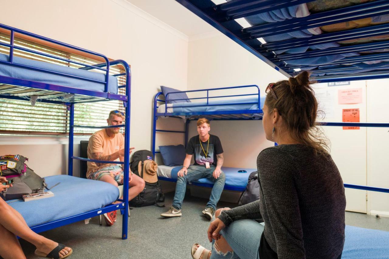 Margaret River Backpackers Yha Hostel Exterior photo